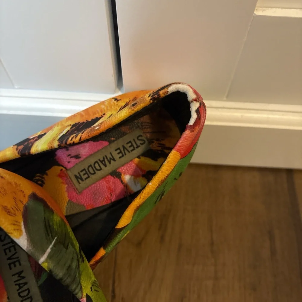 Steve Madden Floral Pink Black Yellow Green Ballet Flats